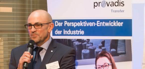 Michael Maier, Geschäftsführer der neuen „Provadis Transfer GmbH“, bei der Eröffnungsfeier des neuen Provadis-Vertriebsstützpunkts in Köln. (Foto: Provadis)