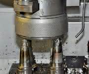 Vertikaldrehmaschine mit Mehrspindelkopf Vertikaldrehmaschine mit Mehrspindelkopf
