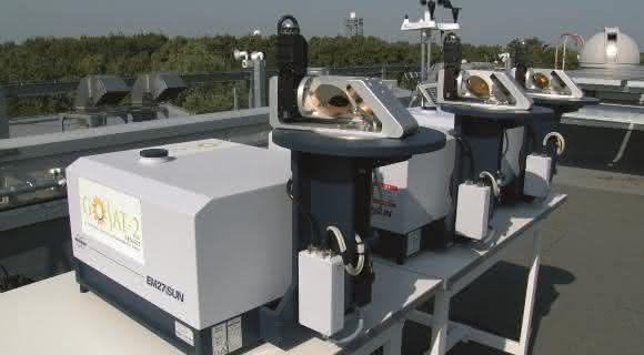 FT-IR Fernerkundungssystem: EM27/SUN. (Foto: Bruker Optik GmbH) FT-IR Fernerkundungssystem: EM27/SUN. (Foto: Bruker Optik GmbH)