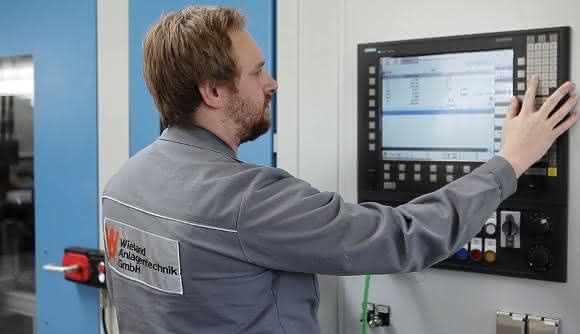 KUKA KR QUANTEC bei Wieland Anlagentechnik Steuerung