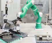 Die Software Pitasc ermöglicht feinfühlige, automatisierte Montageprozesse für Roboter aller Hersteller. (Foto: Fraunhofer IPA) Die Software Pitasc ermöglicht feinfühlige, automatisierte Montageprozesse für Roboter aller Hersteller. (Foto: Fraunhofer IPA)