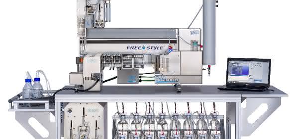 Robotiksystem FREESTYLE XANA der LCTech GmbH (Bild: LCTech GmbH) Automatisches Probenvorbereitungssystem für die Wasseranalytik: FREESTYLE XANA (Bild: LCTech GmbH)