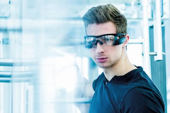 ASSIST_4.0_Datenbrille KNAPP AG Knapp berichtet über ‚Assist 4.0‘: Materialfluss ist auch Informationsfluss