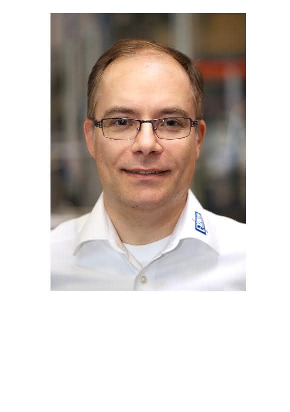 Dr. Alexander Bünz