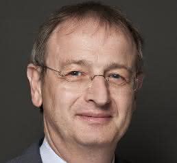 Dr. Wilfried Schäfer Dr. Wilfried Schäfer