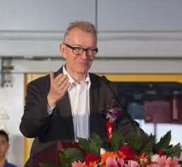 Dr. Peter Jost