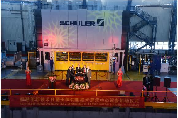 Eröffnungsfeier Servo TechCenter Tianjin Schuler Technikzentrum für Umformtechnik-Anlagen Tianjin