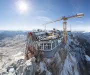 Bauarbeiten auf der Zugspitze Kone Aufzug Zugspitze