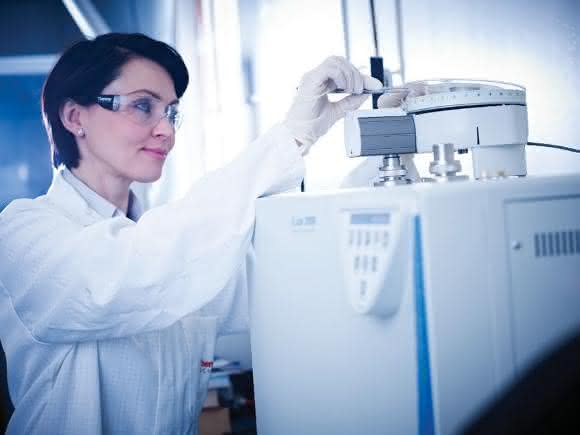 Anzeige - Produkt der Woche: Elementaranalysator Flash 2000 von Thermo Scientific