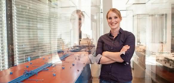 Prof. Julia Bendul