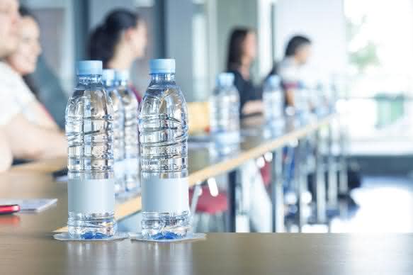 Wirtschaftsfaktor „Gesundheit“: Vier Gesundheitsrisiken für Mitarbeiter Wirtschaftsfaktor „Gesundheit“: Vier Gesundheitsrisiken für Mitarbeiter