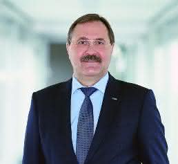 Dr. Lindl im Gespräch zur Ventilatorentechnik