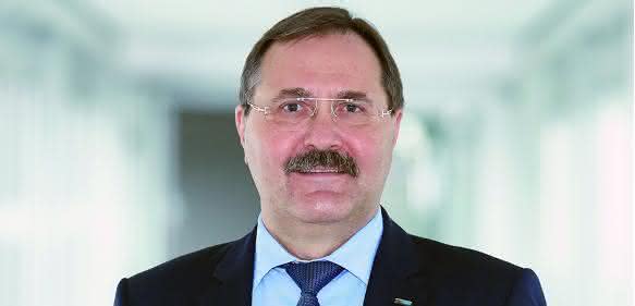 Dr. Lindl im Gespräch zur Ventilatorentechnik