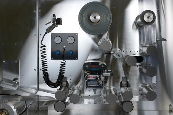Graphen von der Rolle: Serienfertigung von Elektronik aus 2D-Nanomaterialien