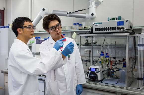 Redox-Flow-Batterien: Hocheffiziente Energiespeicherung Redox-Flow-Batterien: Hocheffiziente Energiespeicherung