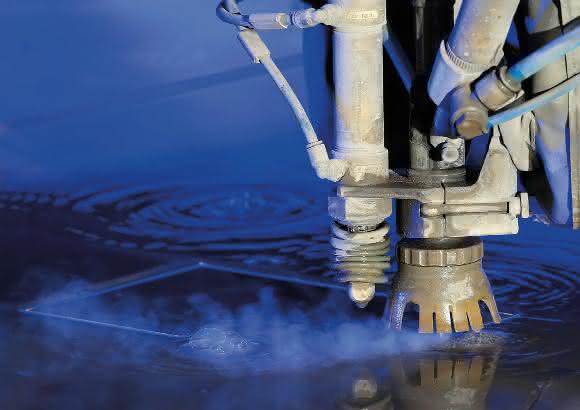 Wasserstrahlschneidanlage bei WMH