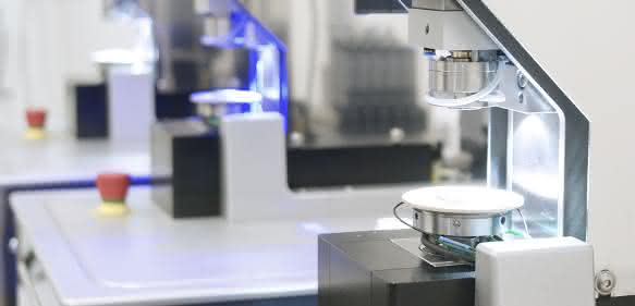 aiPress mit Fügevorrichtung aiPress mit Fügevorrichtung