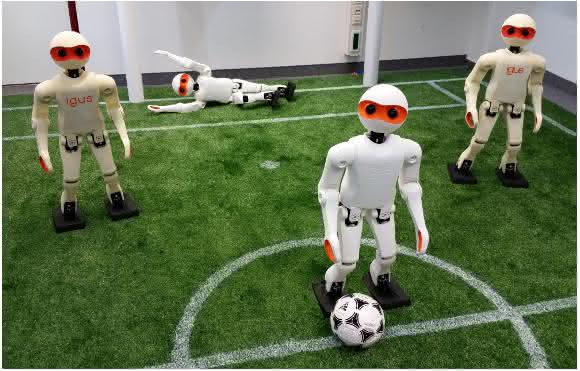 Roboter bei der RoboCup WM 2016 Igus Humanoid Open Platform