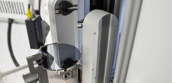 Flipper im Wafertransfersystem IL C3800