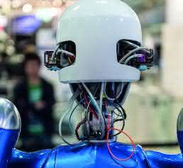 Jetzt kommen die Roboter für KMU: Dr. Norbert Stein erwartet auf der Automatica das „größte Angebot an Robotern in Aktion“
