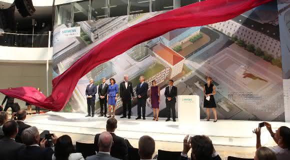 Festakt bei Siemens Eröffnung der neuen Konzernzentrale in München
