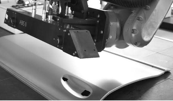 Das Inspektionssystem Zeiss ABIS II sorgt für eine frühzeitige, objektive und effiziente Fehlererkennung von Oberflächen im Produktionsprozess.