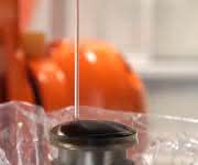 Fluid-Jet-Strahl beim Roboterpolieren