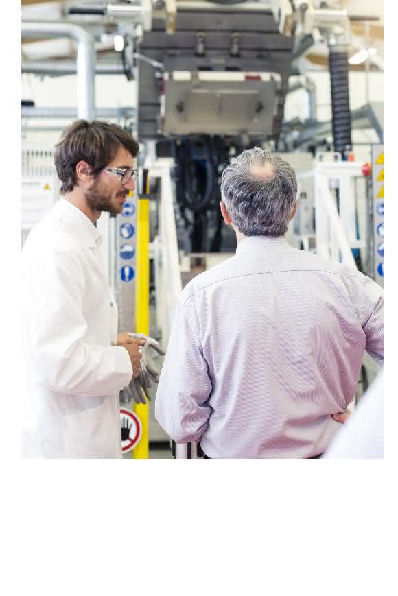 Klebstoff-Testlabor von Henkel Henkel Composite Lab
