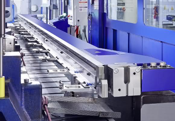 Transfer IntraFeed Schuler Presse mit Transfer IntraFeed