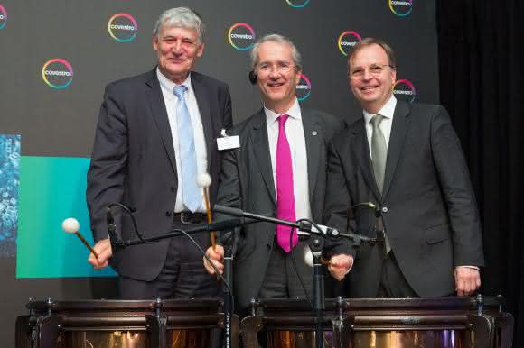 Covestro haut auf die Pauke