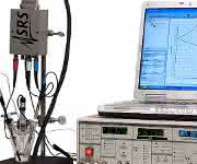 Das Der Potentiostat/Galvanostat EC301 kann mit oder ohne Computer betrieben werden.