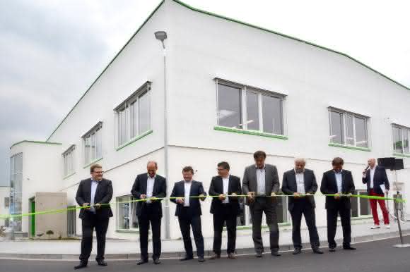 Eröffnung des neuen Murrelektronik-Gebäudes in Stod Murrelektronik-Produktion in Stod