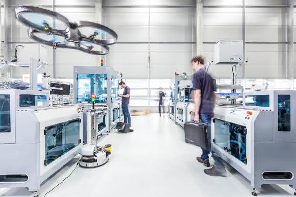 Testumgebung zur industrienahen Forschung auf der Automatica