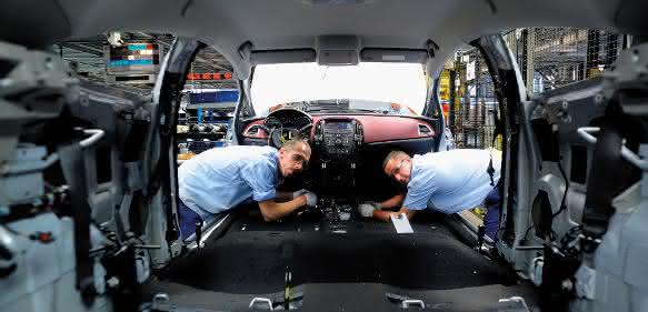 Automobilproduktion Arbeit in der Automobilproduktion