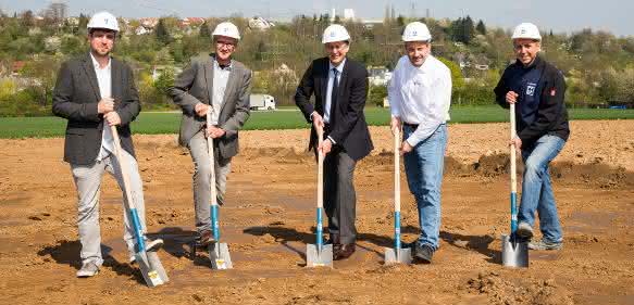 Spatenstich für das neue Kompetenzzentrum Sägetechnik