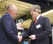 Honorary Award Handshake Albert Albers u Georg Schaeffler