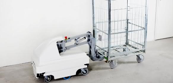 MiR100 Hook Transportroboter