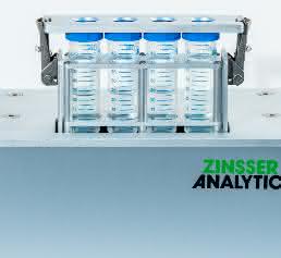 Zinsser Analytic GmbH hat den Vertikalschüttler ViMix entwickelt, der parallel mehrere Gefäße äußerst effizient durch eine 15 mm große Auf- und Abbewegung mit bis zu 1200 Schwingungen pro Minute durchmischen kann.
