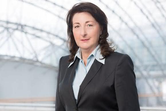 Dr. Deliane Träber Dr. Deliane Träber