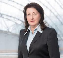 Dr. Deliane Träber