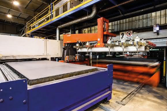 Lasertische beladen Lasertische beladen