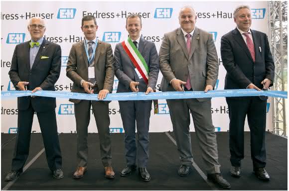 Einweihung des neuen Gebäudes von Endress+Hauser Italien