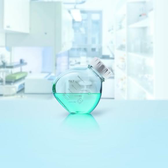 Tilt Media Bottle