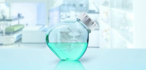 Tilt Media Bottle