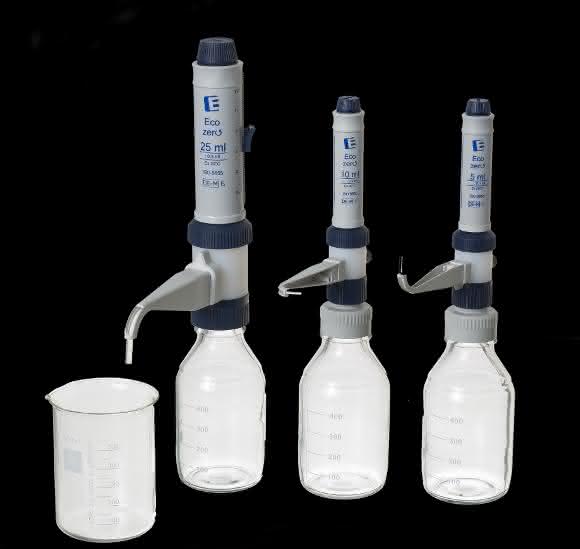 Die neue Eco zero-Serie an Flaschenaufsatz-Dispensern bietet durch ein innovatives Ventil nur durch Drehen der Auslaufkanüle das Verschließen des Dispensers.