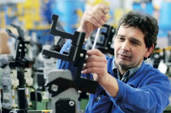Vormontage einer Automobilproduktionsanlage Vormontage einer Automobilproduktionsanlage