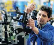 Vormontage einer Automobilproduktionsanlage