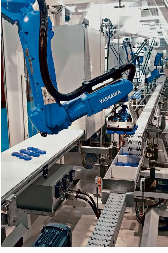 Roboter mit einer DX200-Steuerung Roboter mit einer DX200-Steuerung