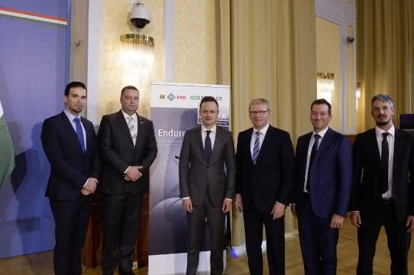 Szikora Levente, Péter Szabó, Péter Szijjártó, Dr. Rainer Lindner, Róbert Ésik, Dr. Barcsa Lajos Szikora Levente, Péter Szabó, Péter Szijjártó, Dr. Rainer Lindner, Róbert Ésik, Dr. Barcsa Lajos