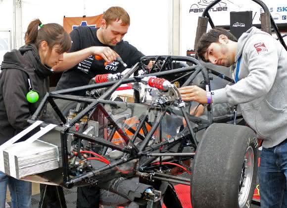 Nachwuchs-Konstrukteure Formula Student Germany